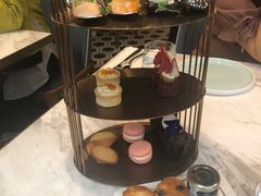 -La Mer Restaurant & Lounge