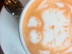 -Chom Cafe and Restaurant