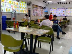 大堂-新时尚·辉记甜品(夏西店)