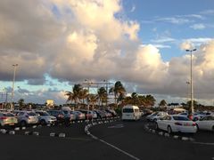 -西沃古尔·拉姆古兰爵士国际机场