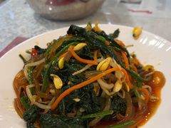 -汗腾格里·风味餐厅(新疆驻京办店)