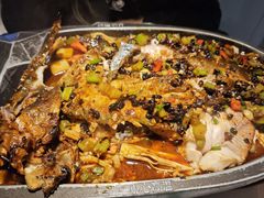 -江边城外烤全鱼(世茂广场店)