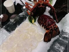 -红鼎豆捞·非遗鲍皇汤火锅(宝丰路店)