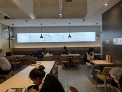 大堂-金记 酿皮·煲烧饭(万博店)