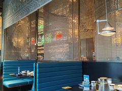 -凤凰湘语·平价海鲜餐厅(浦东旗舰店)