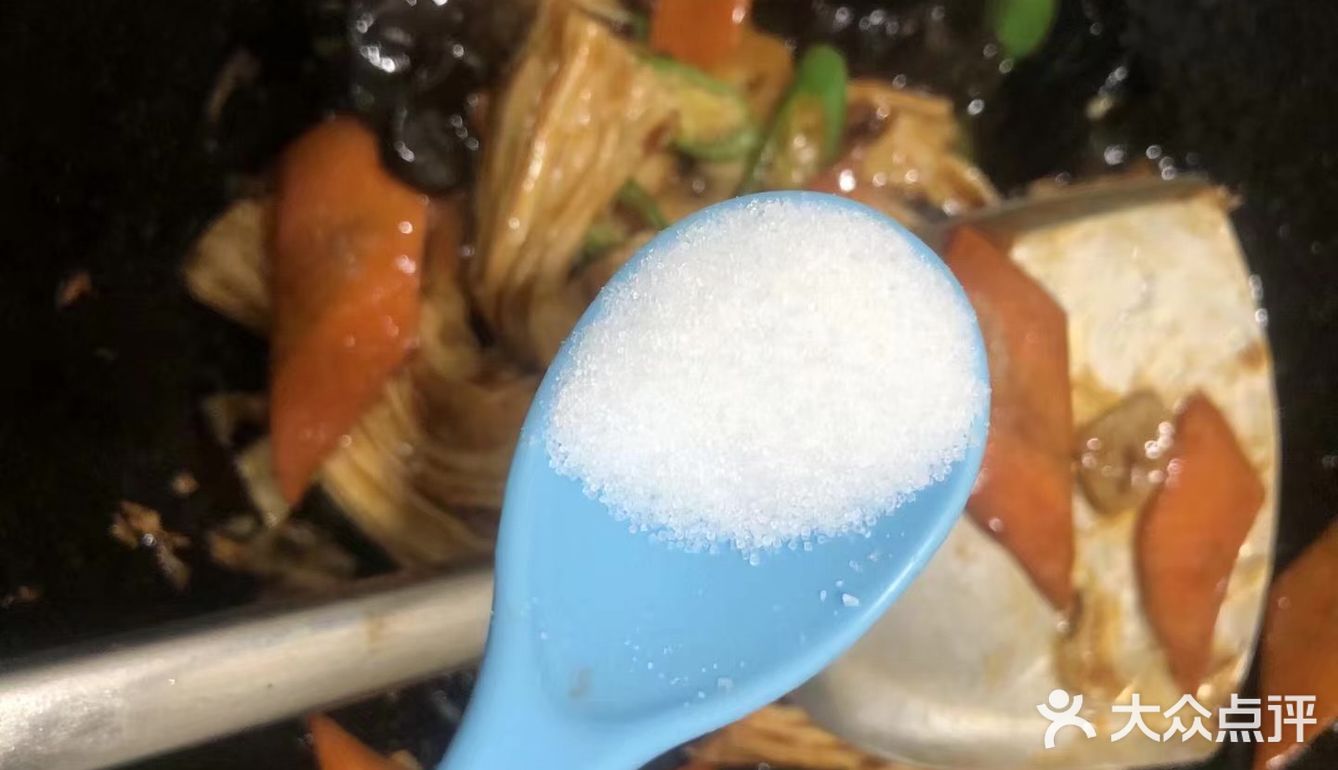 香菇炒腐竹，超下饭呦