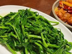 清炒豌豆尖-懒人盐府人家(安贞店)