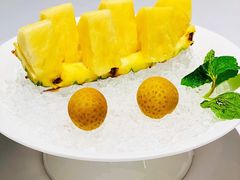 餐前果盘-红雀围·海鲜火锅(陆家嘴中心店)