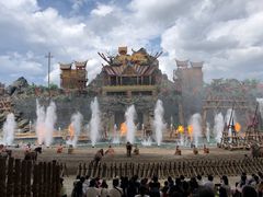 -七彩云南欢乐世界