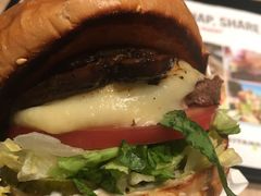 -The Habit Burger Grill 哈比特汉堡(复兴soho店)