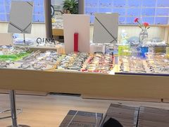 -天空之镜眼镜店蔡司依视路配镜授权零售店(望京颐堤港店)