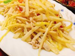 肉丝炒笋-光友小四川水煮鱼(鸭绿江街店)