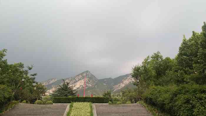 鹿鸣山庄-"[薄荷]环境: 坐北朝南,北依山,南靠水."-大众点评移动版