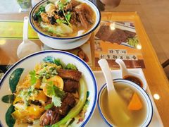 -彩虹站·香港烧腊茶餐厅