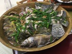 -巨元河鲜酒楼·清远特色菜名店(英德店)
