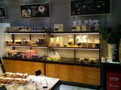 面包甜点陈列柜-依茉朵(锦秋新天地店)