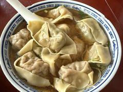 半菜半肉-古徽州馄饨店(宝安路店)
