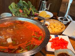 -老凯俚酸汤鱼(鸿通城店)