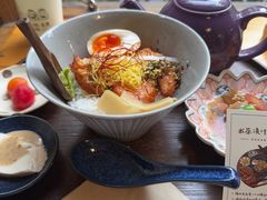 -啢啢茶寮(芳华横街店)