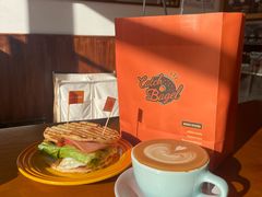 -Catch Bagel(芳草地店)