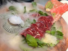 -左庭右院鲜牛肉火锅(金山万达店)