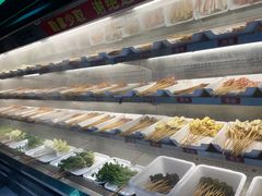 自助取餐区-佰人王串串香火锅(油坊桥店)