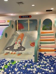 -孩子王童乐园(唐山万达广场店)