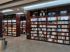 -新华书店(泉城路店)