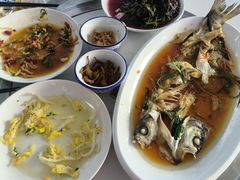 -丹水桥地锅鱼·翘嘴鲌·地方特色全鱼宴(丹江口大坝店)