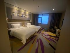 -麗枫酒店(武汉吴家山五环体育中心店)