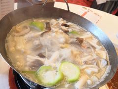 -万龙洲海鲜(大兴绿地缤纷城店)