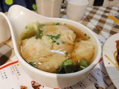 -新大咀港式茶餐厅(宝山万达店)