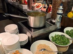 -圣丰索菲特·2 On 988 Café 自助餐厅