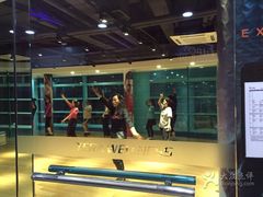 -一兆韦德健身(慧芝湖店)