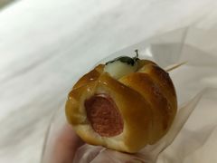 迷你肠仔包-顶东面包花园·生日蛋糕(世博店)