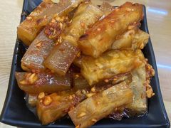 自制特色皮冻-酱府老碗面(西大店)