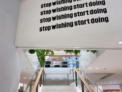 -M Stand(宁波万象城店)