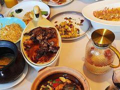 -八府香鸭·啫啫煲(华山路店)