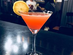 -Mx.cocktail bar