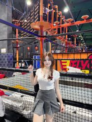-飞吧潮玩运动蹦床游乐场