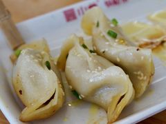 牛肉鍋貼-小姜锅贴(凤凰街店)