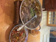 -谢老五跷脚牛肉·非遗传承店