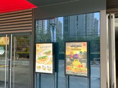 -麦当劳(普陀香溢花城店)