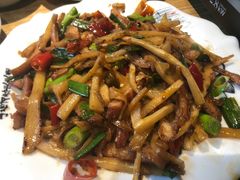 -牛八宝桂林米粉(八里庄店)