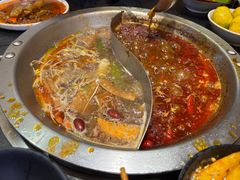 -沸炉重庆老火锅(军事博物馆店)