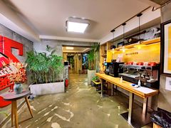 -HIGH FIVE哈福手工汉堡(桂林路店)