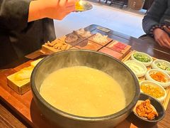 -银米·云南传统过桥米线(双廊黑金冠店)