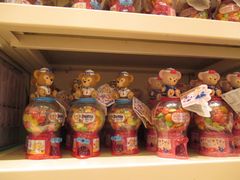 -小镇影院迪士尼小熊Duffy与他的朋友合影地