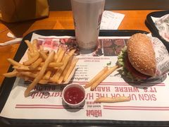 -The Habit Burger Grill 哈比特汉堡(复兴soho店)