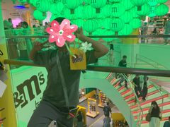 -m豆巧克力世界(上海世茂广场店)